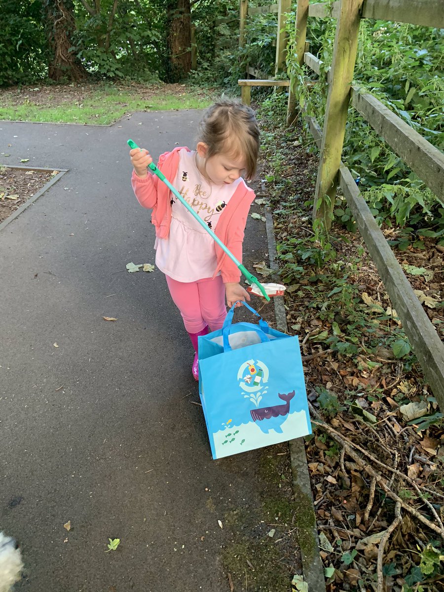 Cherylgourlay's tweet photo. Early morning walks picking up litter!
Miss OMG is not happy with how much litter people drop! #donotdropit #binit https://t.co/LuwpJ7Lc5d