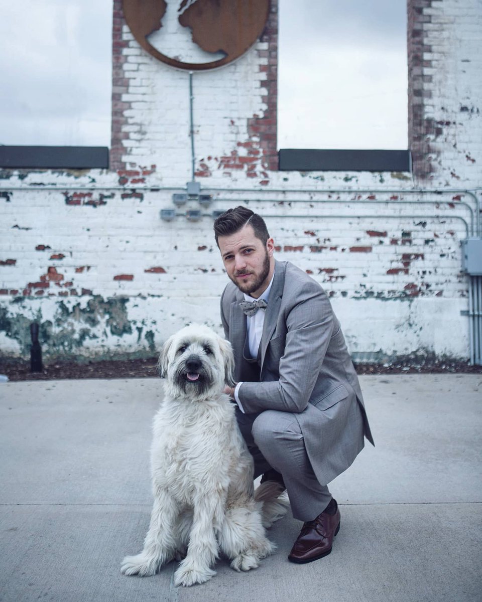 glitchmode13's tweet image. Casual. 🐕👔 #cincinnati #madtree #throwback