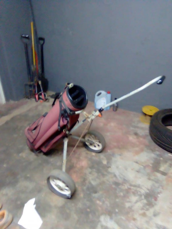 zam_loop's tweet image. Nice and neat Golf bag with a trolley is on sale in Lusaka. 

For more: zamloop.com

#StayInTheLoop #ZedTwitter #ItemsForSale