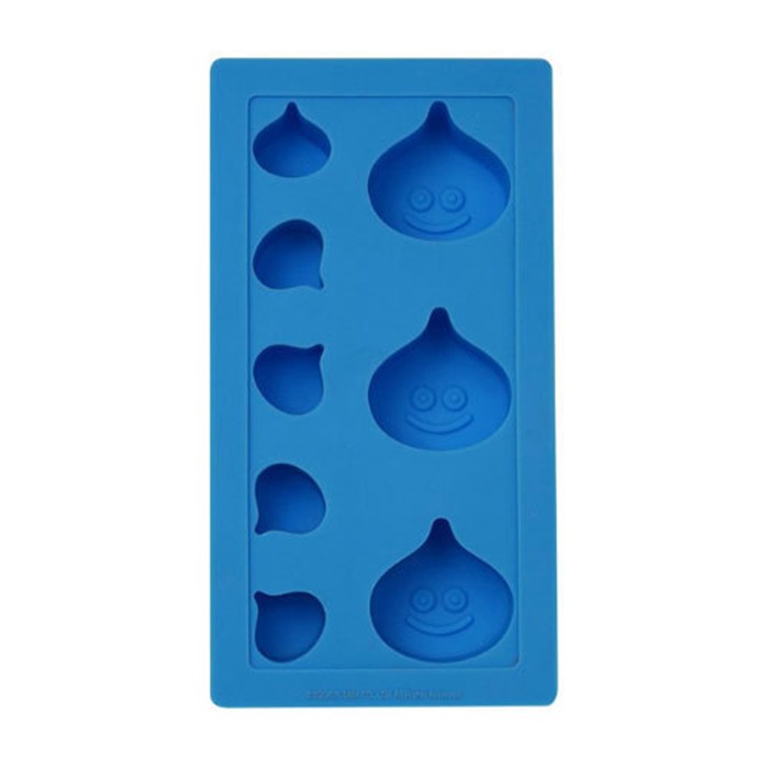 ヨドバシカメラ 公式 ヨドバシ X キャラクターグッズ カチカチで色とりどりのスライム氷を そのかわいい風貌から ある意味歴代の勇者たちよりも人々から愛されていると言っても過言ではない スライム 型の氷が作れるシリコントレー