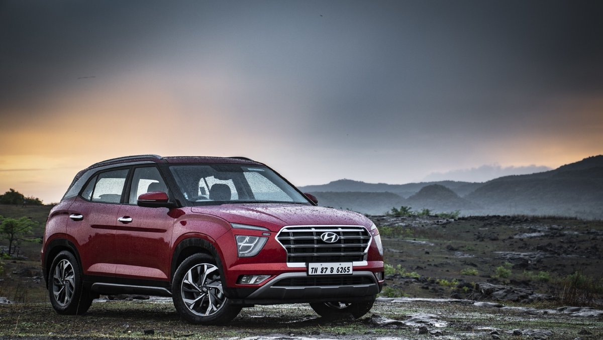 CarWale's tweet photo. The new-gen Hyundai Creta aims to surpass its predecessor in more ways than one. We have driven it, so here are five things that we really liked about the new Creta and two things that we didn’t - https://t.co/8mb1zQUWbu
#CWReview #Hyundai #HyundaiCreta #Creta https://t.co/Ei16xoYJ5m