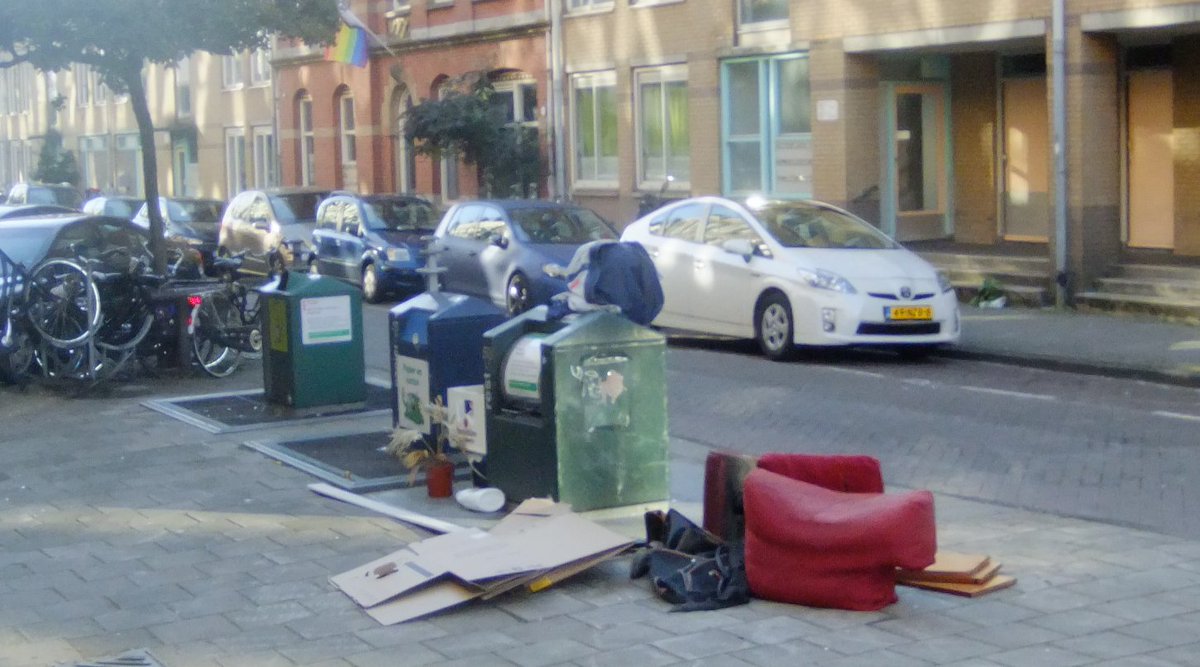 poeetweet's tweet photo. #GrofVuil woensdag 22-07-2020 #Ophaaldag (3) https://t.co/jGhYVh83Fu