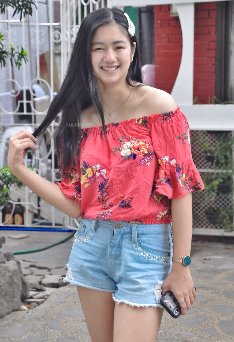 preciousgemKAO's tweet photo. Happy birthday to this precious gem, wishing you all the best that you truly deserves. So much happy and proud of what you've become. Continue achieving your dreams, keep soaring high. Prove'em that you can shine and stand out alone, i love you @kaori_oinuma 

HAPPY KAORI DAY https://t.co/NaMNeAMXBb