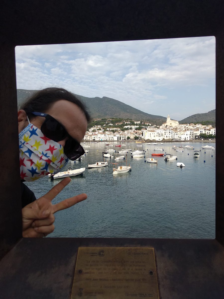 5ilvurg's tweet photo. Recordáis cuando jugué a "Legends of Catalonia" y me fascinó Cadaqués hasta el punto de que no sabía si era real?
Pues bien, hoy estoy disfrutando de este hermoso pueblo!
#cadaques #legendsofcatalonia #catalunya #silvurg #vr #psvr https://t.co/jYFkYcspkO
