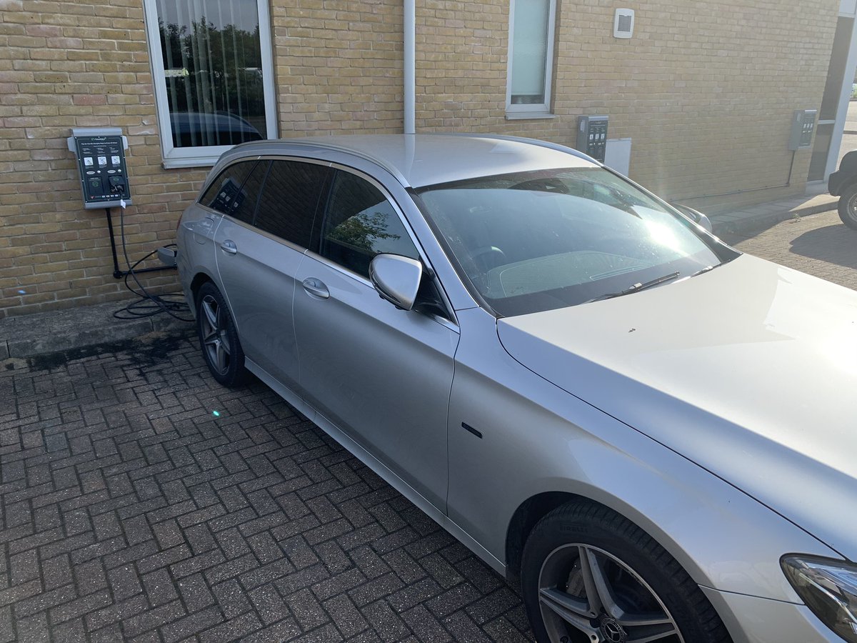 jonny_dgray's tweet photo. First time back at the office. A chance to finally use the new EV points here. So exciting! Glad to work for @LEESaccountants @grantaudits! https://t.co/Qj65GDaZSp