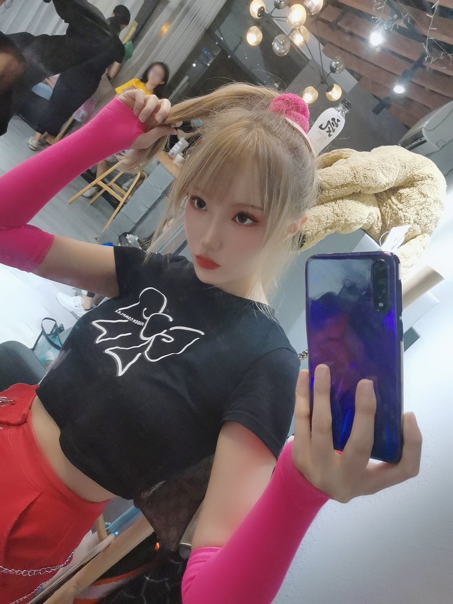 最近都在练舞👯 https://t.co/b95n3N0LO4