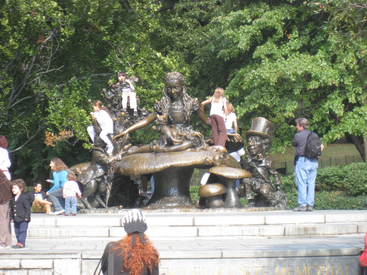Penalosa_G's tweet photo. Joyful learning opp. Two fantastic parks: @CentralParkNYC and @GoldenGatePark AND two most knowledgeable &amp; experienced park people: @Adrian_Benepe and @PhilGinsburgSF. Tomorrow. #CitizensAlive: All Healthier &amp; Happier! @WUParks @IUCN @880Cities https://t.co/VP7P3T1g4E