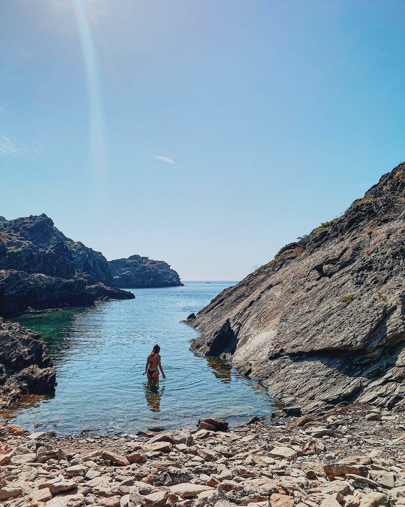 alexcasabo's tweet photo. Back to private spots 🐡
.
.
.
.

#CostaBrava #capdecreus #cadaques #vscocam #vscophile #vscofeature #vscodaily #vscogram #instavsco #afterlight #holidays #mediterrani #ig_girona #summer2020 #seaside #igersbcn #igersgirona #goproes #portdelaselva #mer… https://t.co/WlwftlPqcl https://t.co/zx9A84nrW7