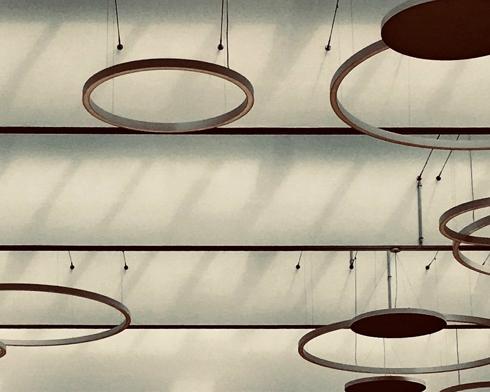 Sibilcita's tweet photo. Parallelogramme und Kreise II.
#total_geometric_forms #circlemagazine https://t.co/76fMcewpki https://t.co/qco04BbbJt