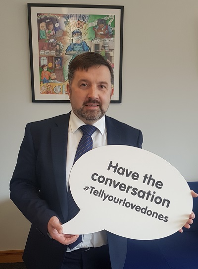 healthdpt's tweet photo. Health Minister has met with @kidneycareuk and confirmed he will consult in the Autumn on the soft opt-out for organ donation. https://t.co/cliEiDnwD8 https://t.co/Hyb3Vqa97r