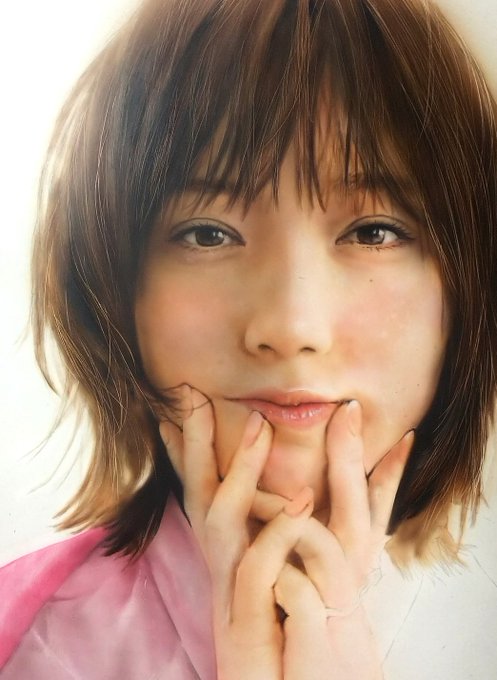 描いてる途中だけど、アナログ絵で画力の追求をしてます🙌
(エアブラシのみで描いてます)
プラモデルとかに使うやつです。

そのうち消しますw 