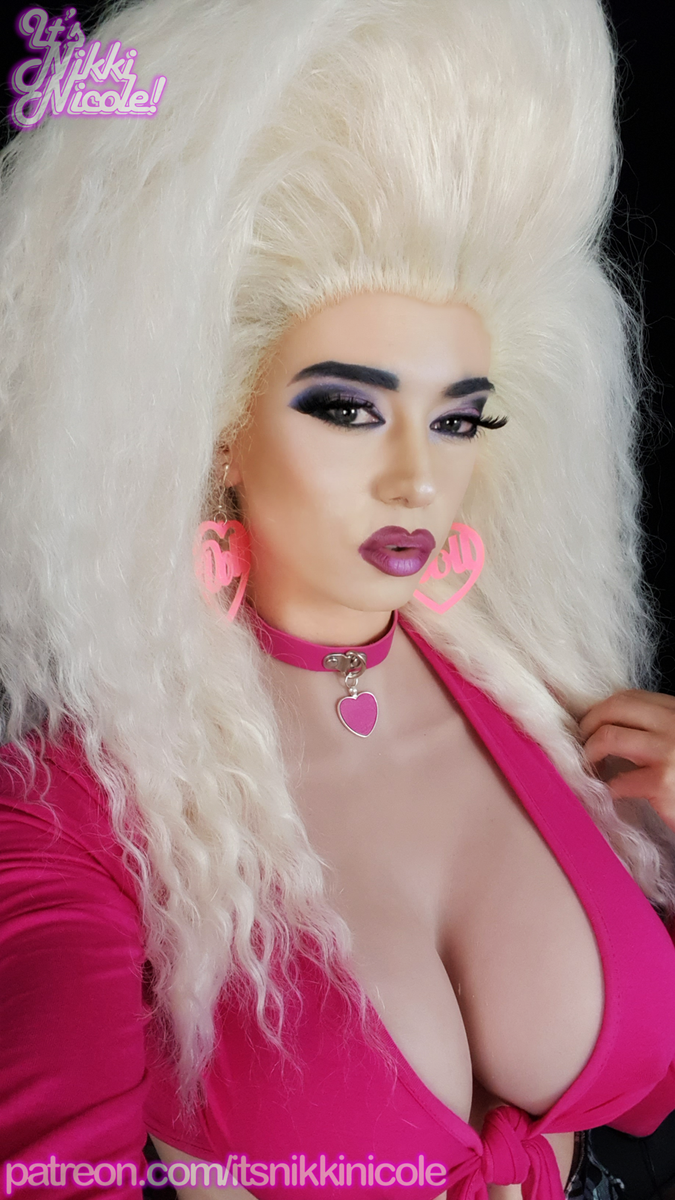 its_nikkinicole's tweet photo. 80s sissy bimbo. #bighair #drag #bimbofied https://t.co/LbBrtXQSK0