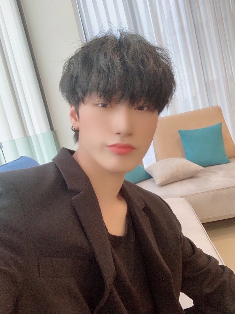 ATEEZofficial's tweet photo. [#산] 다들 식사는 하셨나요?❤
#ATEEZ #에이티즈 https://t.co/Ugbf6F4aY1