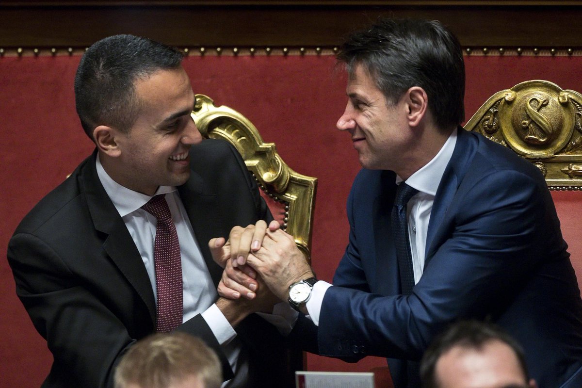 luigidimaio's tweet photo. Questo risultato ottenuto dal governo in Europa lo dedichiamo a chi tifa contro l’Italia. A chi soffia sul fuoco della rivolta. A chi gioisce sui fallimenti altrui perché non ha alcun successo da reclamare. https://t.co/2mSvdRvinW