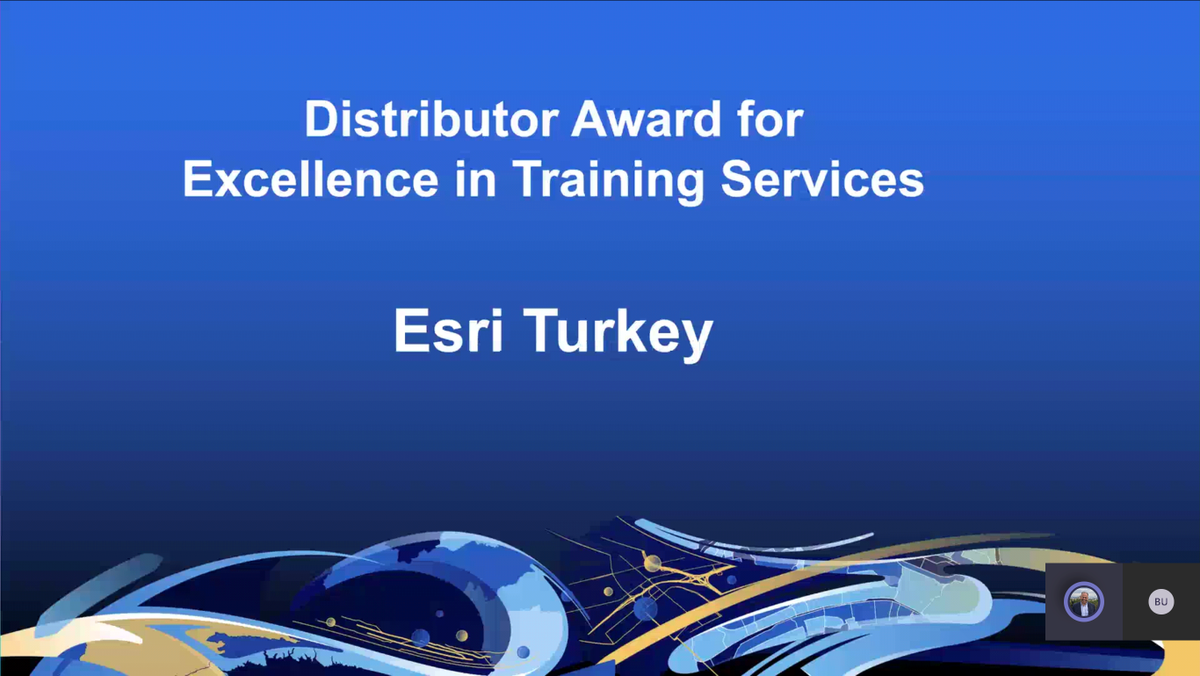 Eğitim Hizmetlerinde Yılın Distribütörü Ödülü Esri Türkiye’nin! Esri’nin Dünya genelindeki birbirinden değerli distribütörleri arasından sıyrılarak, bu ödüle layık görüldüğümüz için çok mutluyuz, çok gururluyuz. Bu ödül hepimizin!
#Esri #EsriTürkiye #TheScienceofWhere