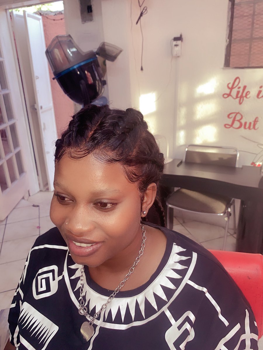 mileyhairsalon's tweet photo. Happy customer https://t.co/hjHkjmHb76