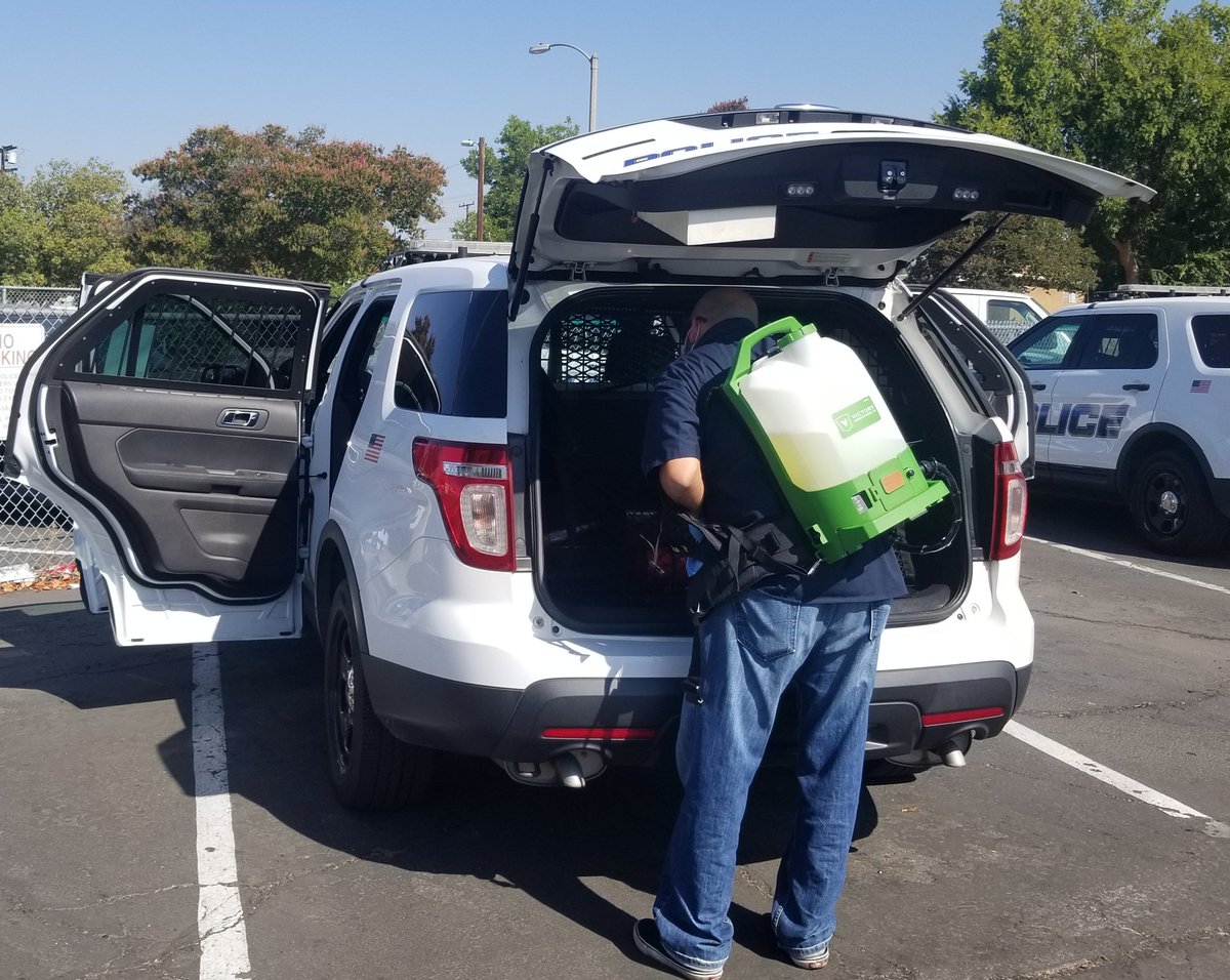 SBCUSDPOLICE's tweet image. Our #DistrictPoliceTeam is extremely grateful for our District's @SBCUSD_OES and maintenance and operations for their attention to detail cleaning our police station &amp;amp; police vehicles so we can continue to serve our school-community. @SBSPDjpaulino