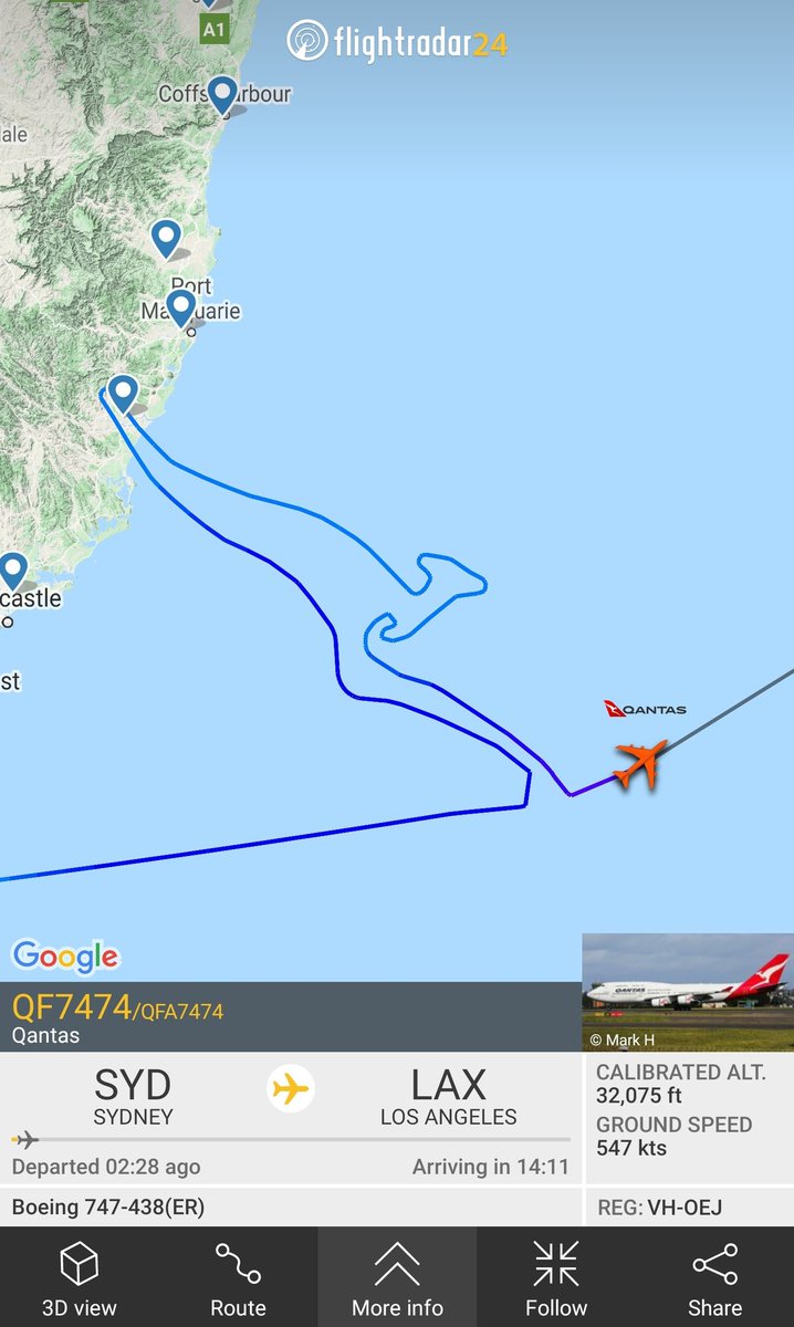 savinng21's tweet photo. #QF7474 painting a Roo in the sky before continuing to LAX.
Now that's how you leave a final mark. 👌🏼🤩🦘
#FlyingRoo https://t.co/lDsqGlObcG https://t.co/6oOsohYtvy
