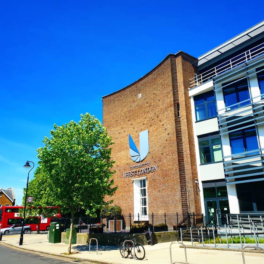 UniWestLondon's tweet photo. “I am so passionate about what I do and in continuing to show young people from all walks of life that nothing is stopping them...” - Dr Bernadine Idowu-Onibokun after being named a Principal Fellow of the Higher Education Academy.
Read more: https://t.co/pYvdXMXrhI #University https://t.co/xFnI6IMA3q
