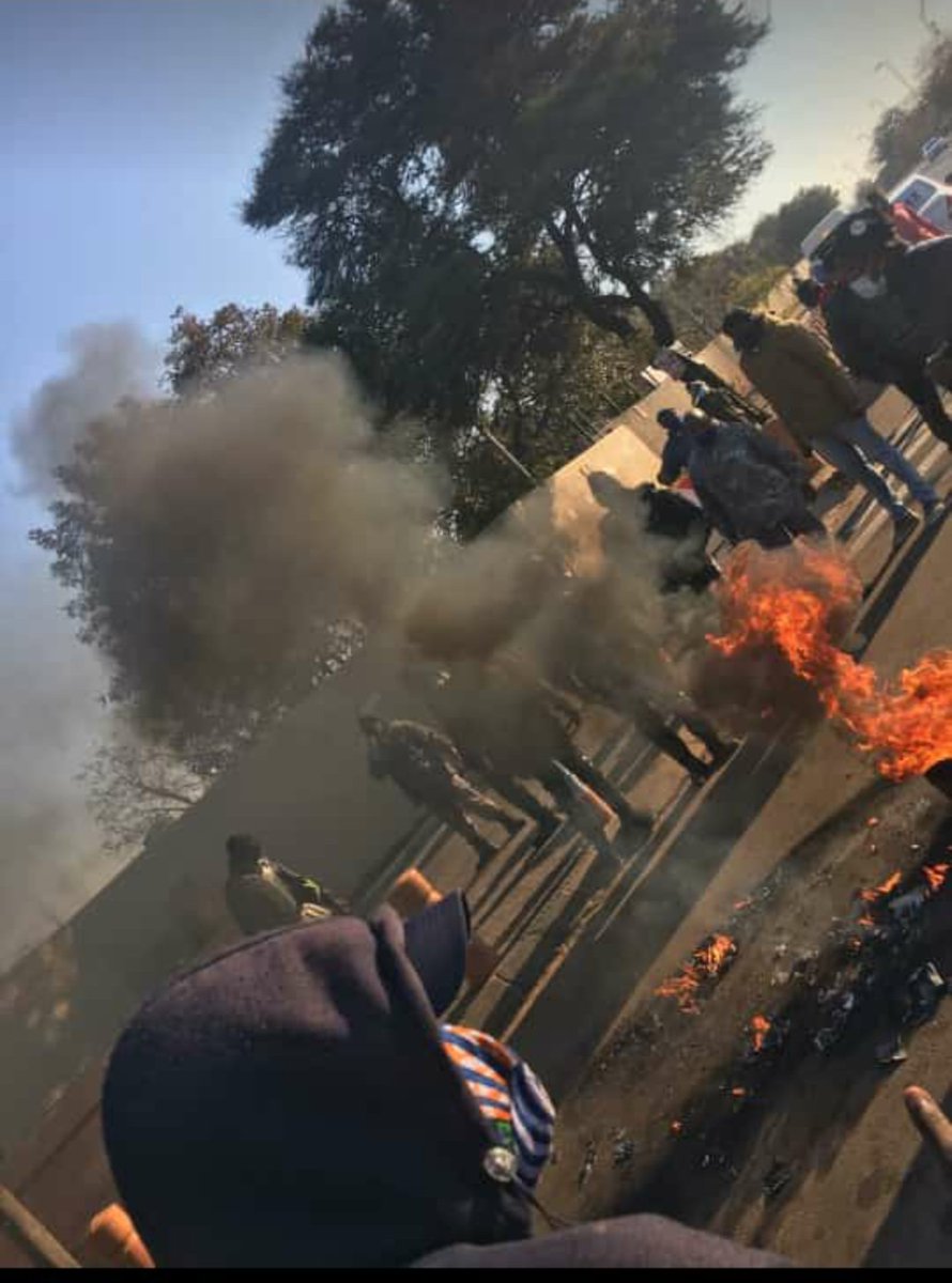 Poto_Answer's tweet photo. Taking Care Of Business At The Republic Of Soshanguve @Official_TUT At This Very Minute. Leadership Championing Some Issues.
#SaveTUTAcademicYear We Ain't Playing, Aluta Continua โโ https://t.co/fxEmyQOwX7