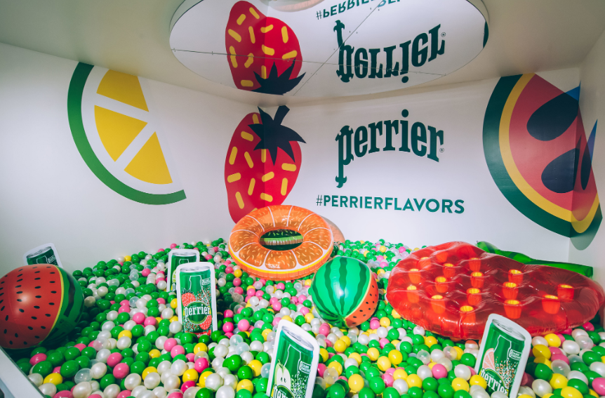 bookacorner's tweet photo. Cómo crear una pop-up experiencial memorable🤩

Centrarse en los sentidos, conectarse con una causa y personalizar un espacio para tu audiencia, son algunas de las claves para que tu pop-up store perdure en el tiempo.

https://t.co/W2R2eiBrmN

#popupstore #popupshop #experience https://t.co/bKYpmDEPGN