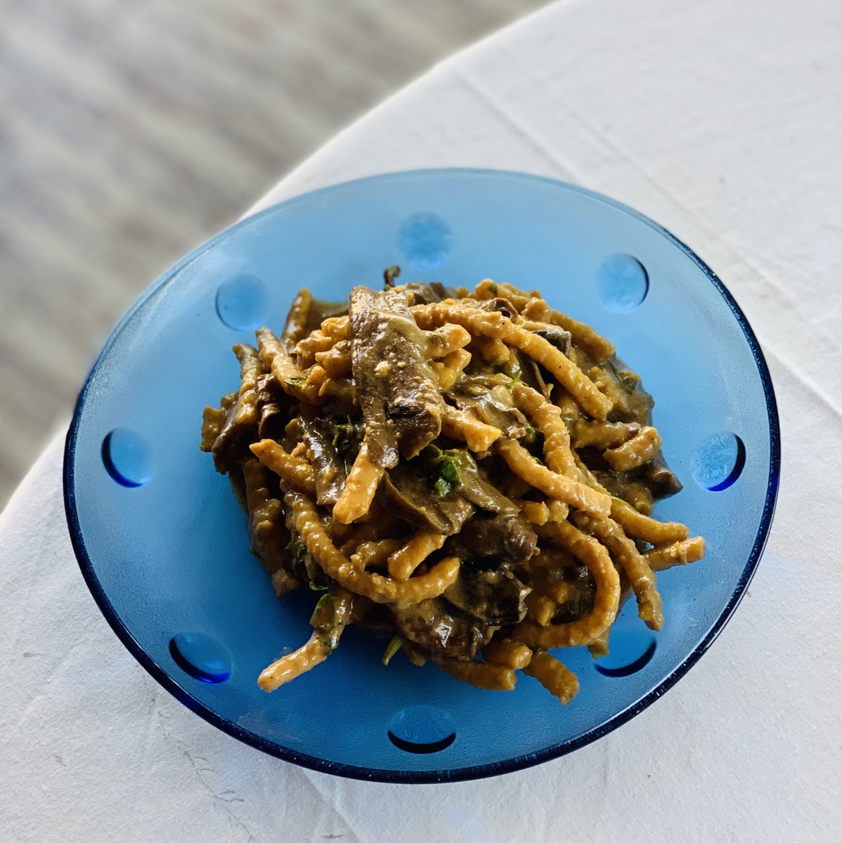 tssorcinelli's tweet photo. Another extraordinary cooked #dinner 😉 #Passatelli with #Porcini #mushrooms 😋 Love it  😍 #Pasta and amazing #ingredients #fresh #food #cookedfresh #tuesdayvibes #TuesdayMotivation #funghi #cookingathome #parmigiano #London ⁦@leMarchecom⁩ ⁦@RegioneMarcheIT⁩ https://t.co/3FXmvOdiat