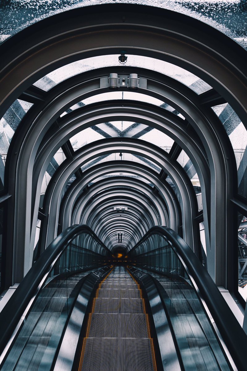 hirotokawagoe's tweet photo. Umeda Sky Building
#umedaskybuilding #umeda #skybuilding #osaka #japan #streetphotography #streetsnap #cityscape #梅田スカイビル #ストリートスナップ #写活 #ファインダー越しの私の世界 #キリトリセカイ https://t.co/En0RR8eH60