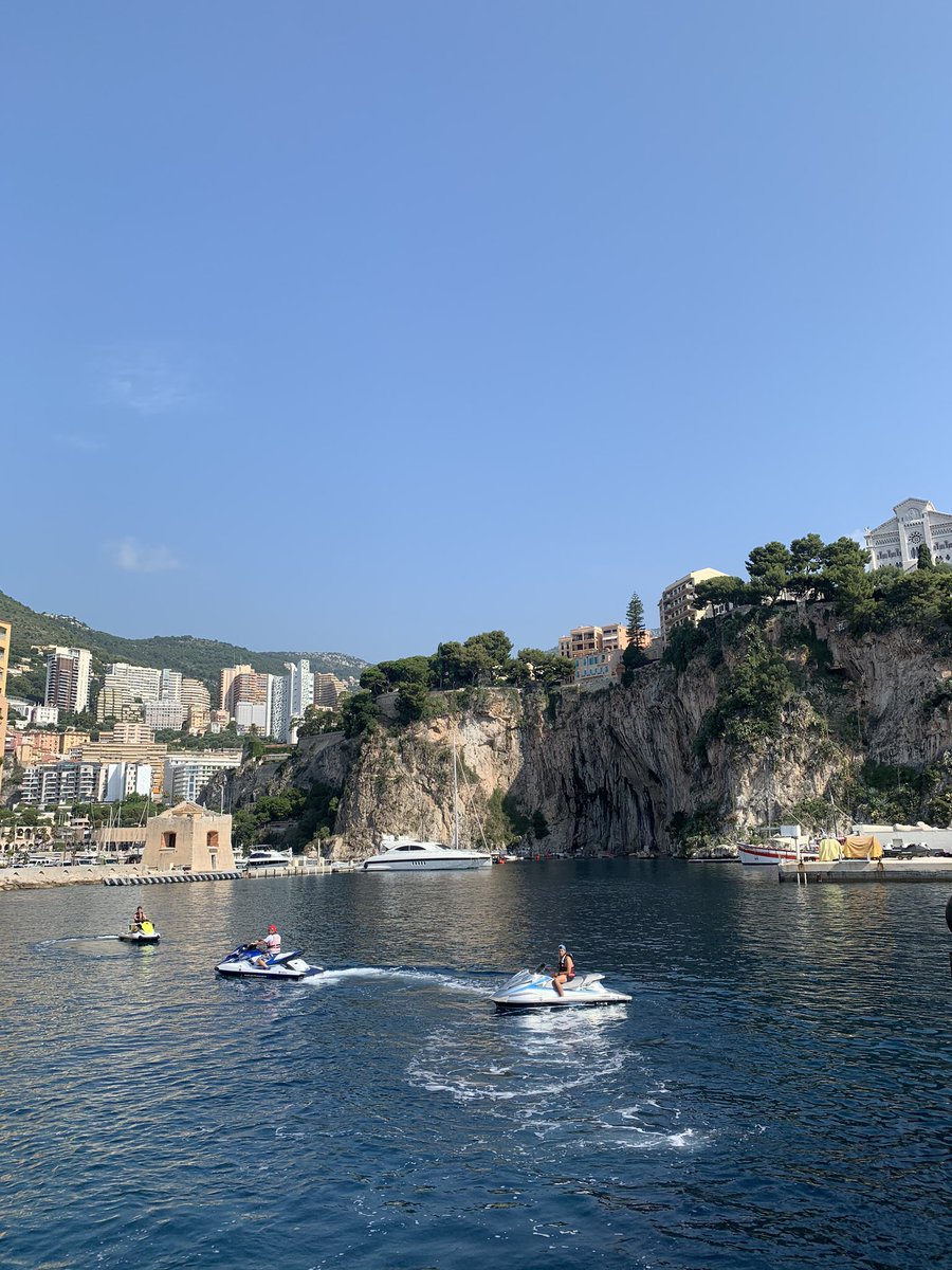 jet_roca's tweet photo. Aujourd’hui c’est .... Pass’Sport Culture 🤩 des conditions magiques pour passer une journée inoubliable ☀️🌈 !
#rocajetclub #jetski #ecoledepilotage #monaco https://t.co/VEpNZCkvcx