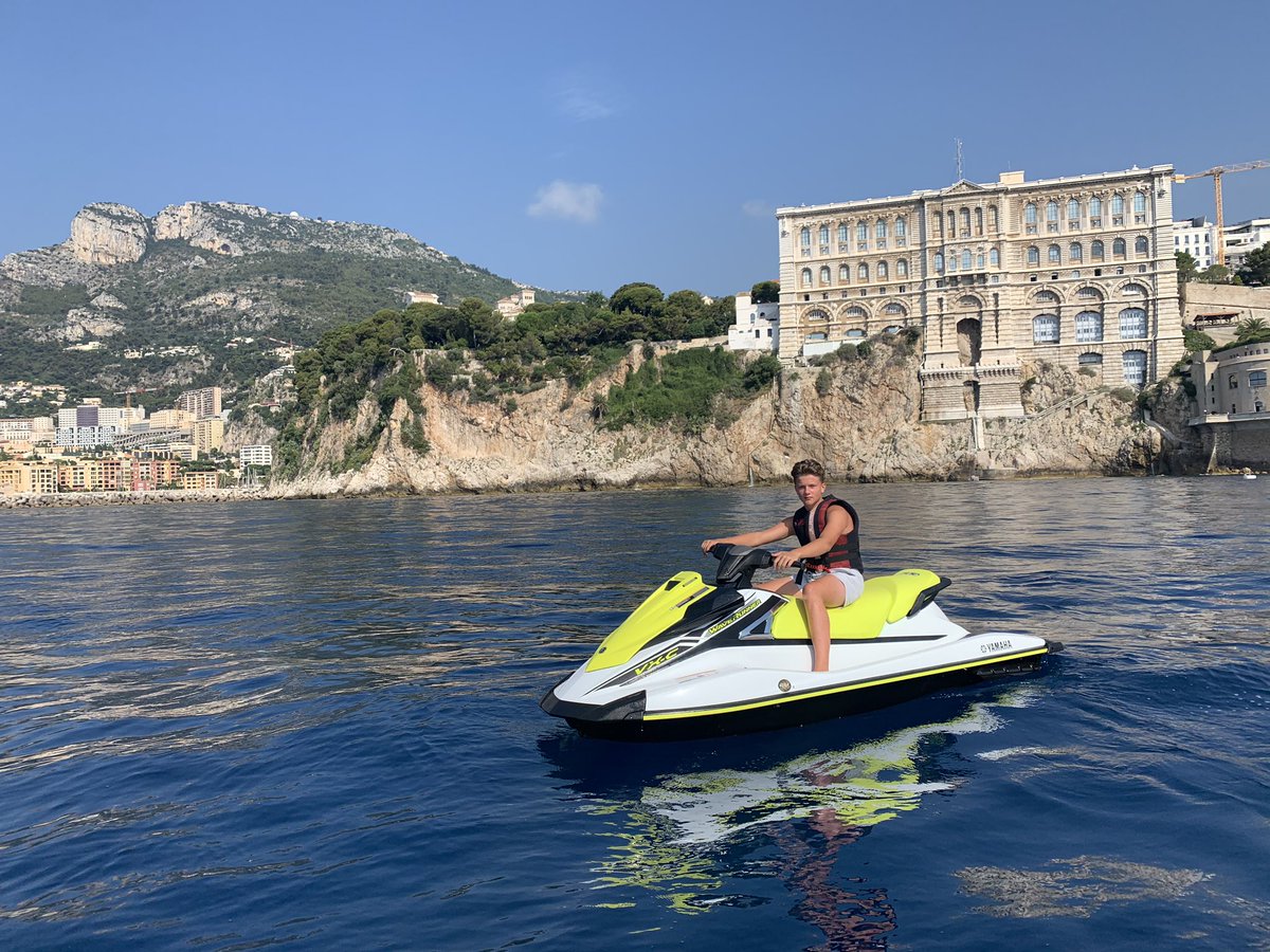 jet_roca's tweet photo. Aujourd’hui c’est .... Pass’Sport Culture 🤩 des conditions magiques pour passer une journée inoubliable ☀️🌈 !
#rocajetclub #jetski #ecoledepilotage #monaco https://t.co/VEpNZCkvcx