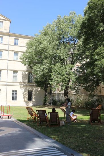 Montpellier Métropole (@montpellier3m) on Twitter photo #DestinationCulture
🌸✨ Éloge de l’oisiveté… Tous les jeudis à 10h30, le <a href="/museefabre/">Musée Fabre</a> vous offre un instant de détente et de contemplation !
😎 Installez-vous dans un transat pour profiter du charme de l’été et des visites dessinées.
👉 bit.ly/32J8yDm #DestinationCulture
🌸✨ Éloge de l’oisiveté… Tous les jeudis à 10h30, le <a href="/museefabre/">Musée Fabre</a> vous offre un instant de détente et de contemplation !
😎 Installez-vous dans un transat pour profiter du charme de l’été et des visites dessinées.
👉 bit.ly/32J8yDm