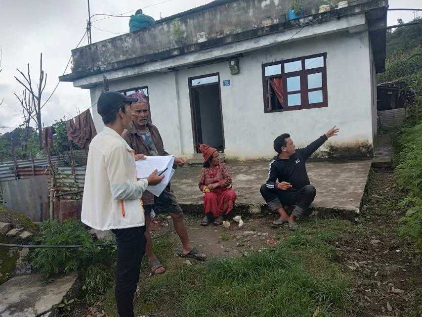 naxanp's tweet photo. Locally trained youths from Bhimeshwor collecting location &amp; attribute data on current landslides, local resources and community infrastructures as part of Community disaster risk mitigation program #Naxalocationmatters #UNDPNepal #trainthelocals #digitaldatacollection #CDFNepal https://t.co/FKHM81gyzK