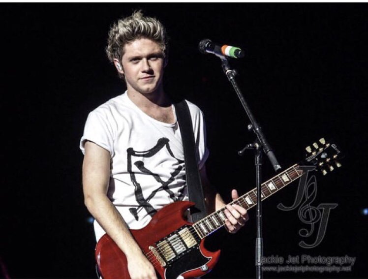 NIALL 