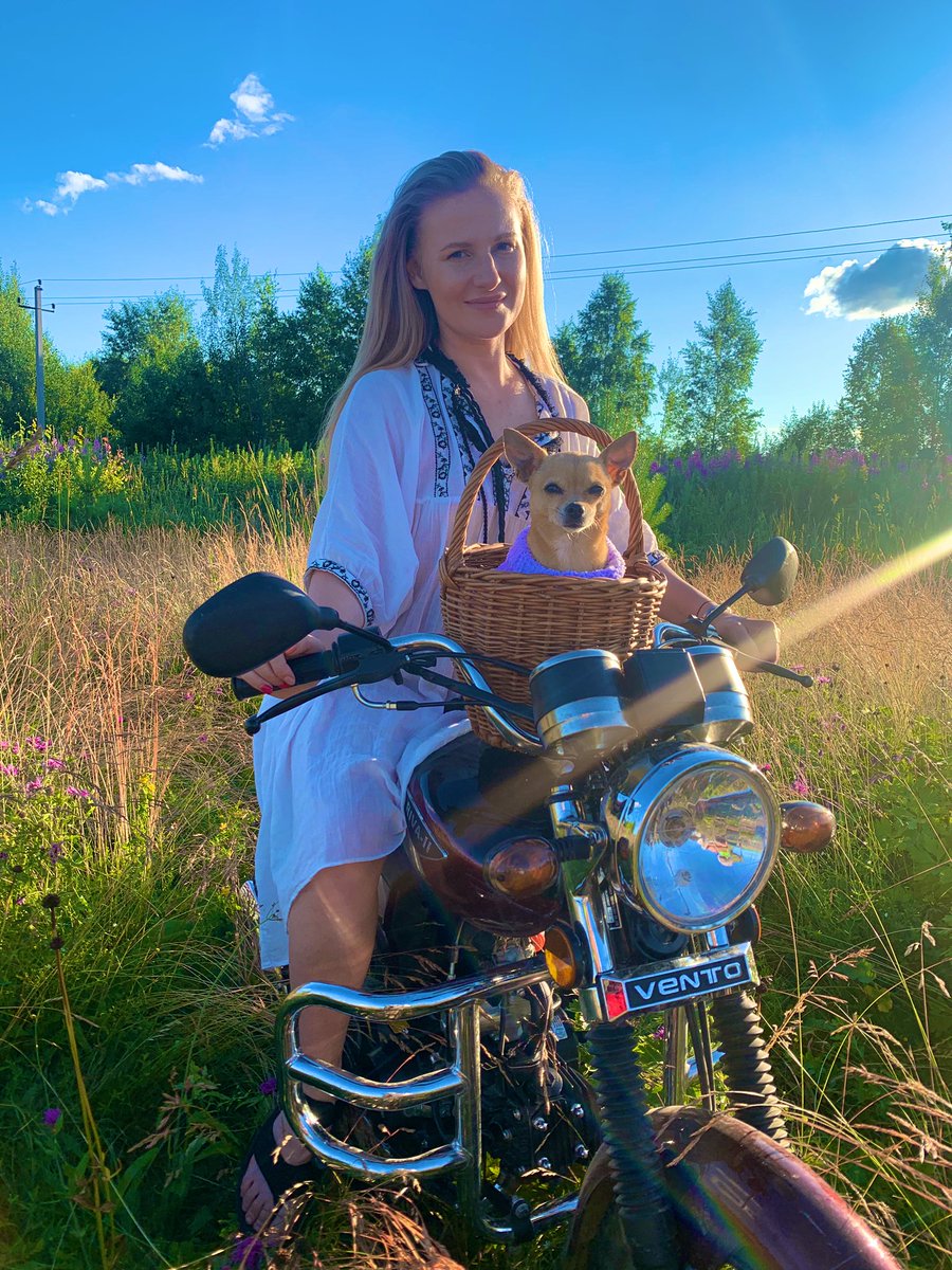 #прожизнь #коронакризис #снимимаску #энергияважнеевсего
3 месяца жизни «по-другому».
Кто-то взял от этого времени новые осознания, новые открытия , новые привычки . А кто-то остался «при своих». Оба пути хороши, если они дают более  эффективные способы взаимодействия с миром ...