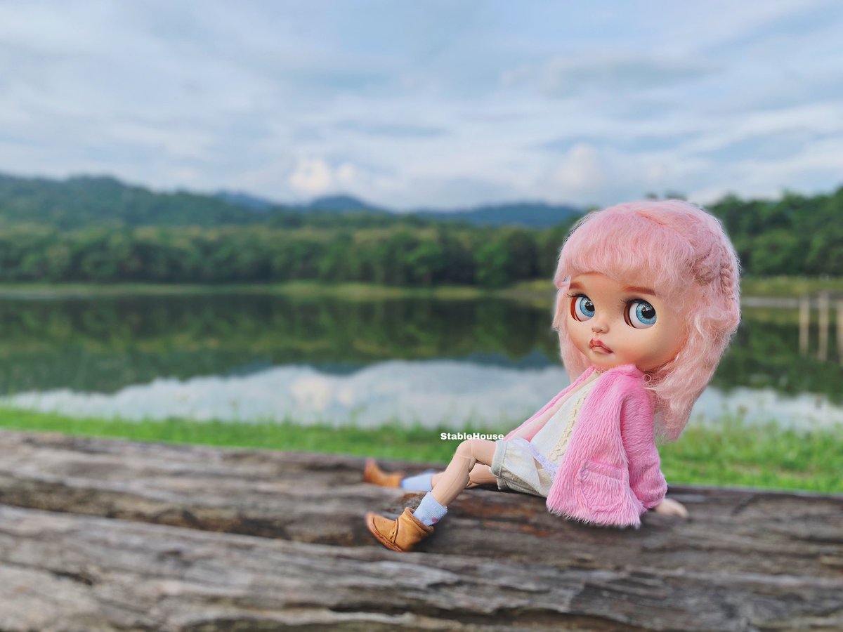 Stable_House's tweet photo. #stablehousecustom #Blythecustom #Blytheoutfits #customblythedoll #Blythetraveller #Blythedoll #travellingblythe #Handmadeoutfits https://t.co/XyVSIjpbJJ