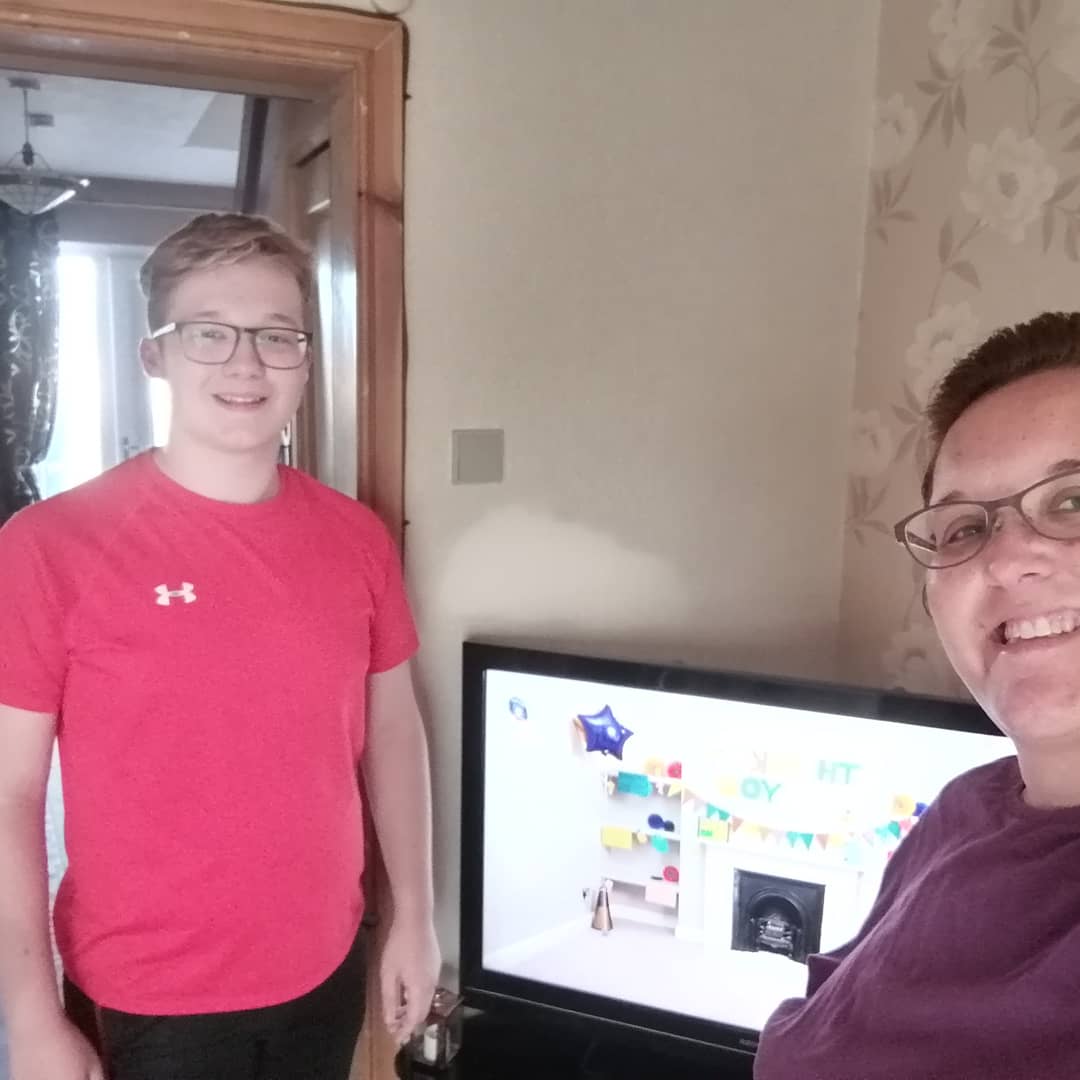 vbrad06_payne's tweet photo. Last PE with Joe 😭. Its been a blast 🎉. You have helped kids get physically fit, and boosted their mental health during these awful times. @thebodycoach @xanmav27 #pewithjoewicks #mumandsontraining https://t.co/3J6pCywN3q