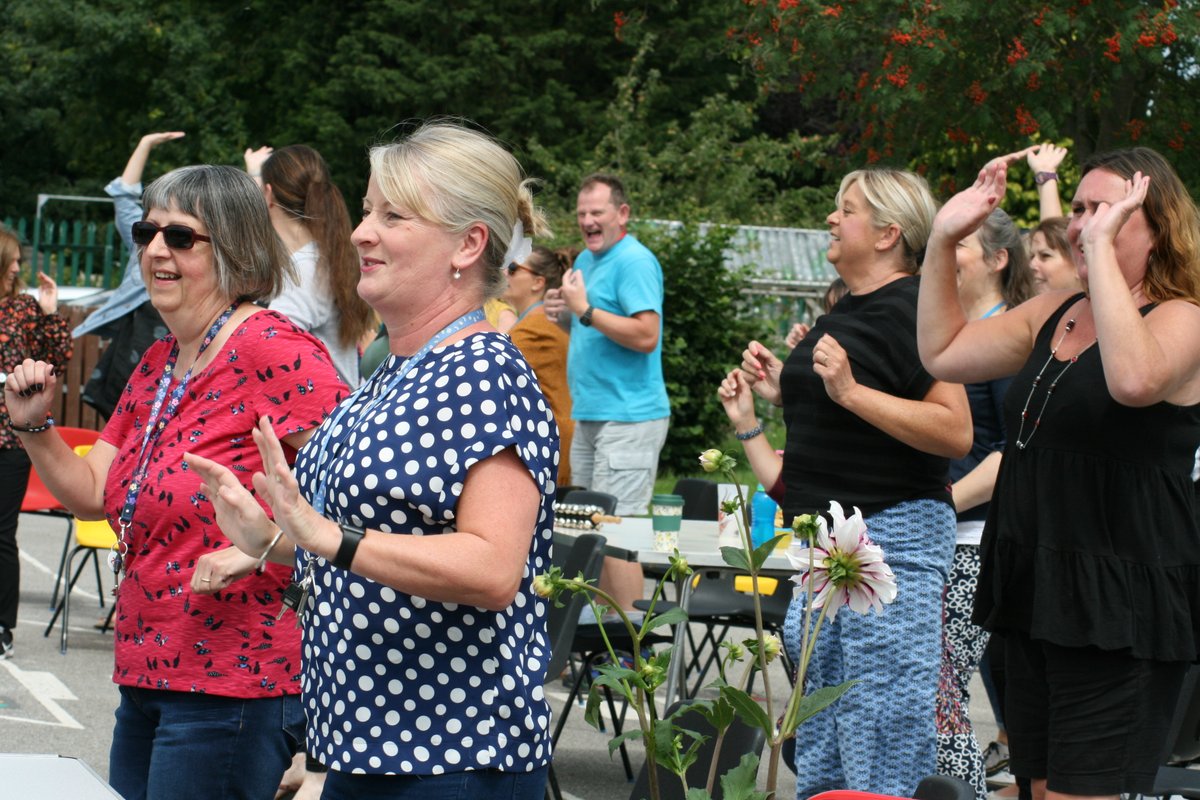 stfrancislincs's tweet photo. It is with great sadness that we say Adieu to Mrs Hoffmann as she retires from St Francis School after 24 years at the Helm. An amazing Captain that has nurtured her crew every day in every way. We will miss her greatly but wish her all the very best for the future!! 🥰 https://t.co/Rv3A3eQeDK