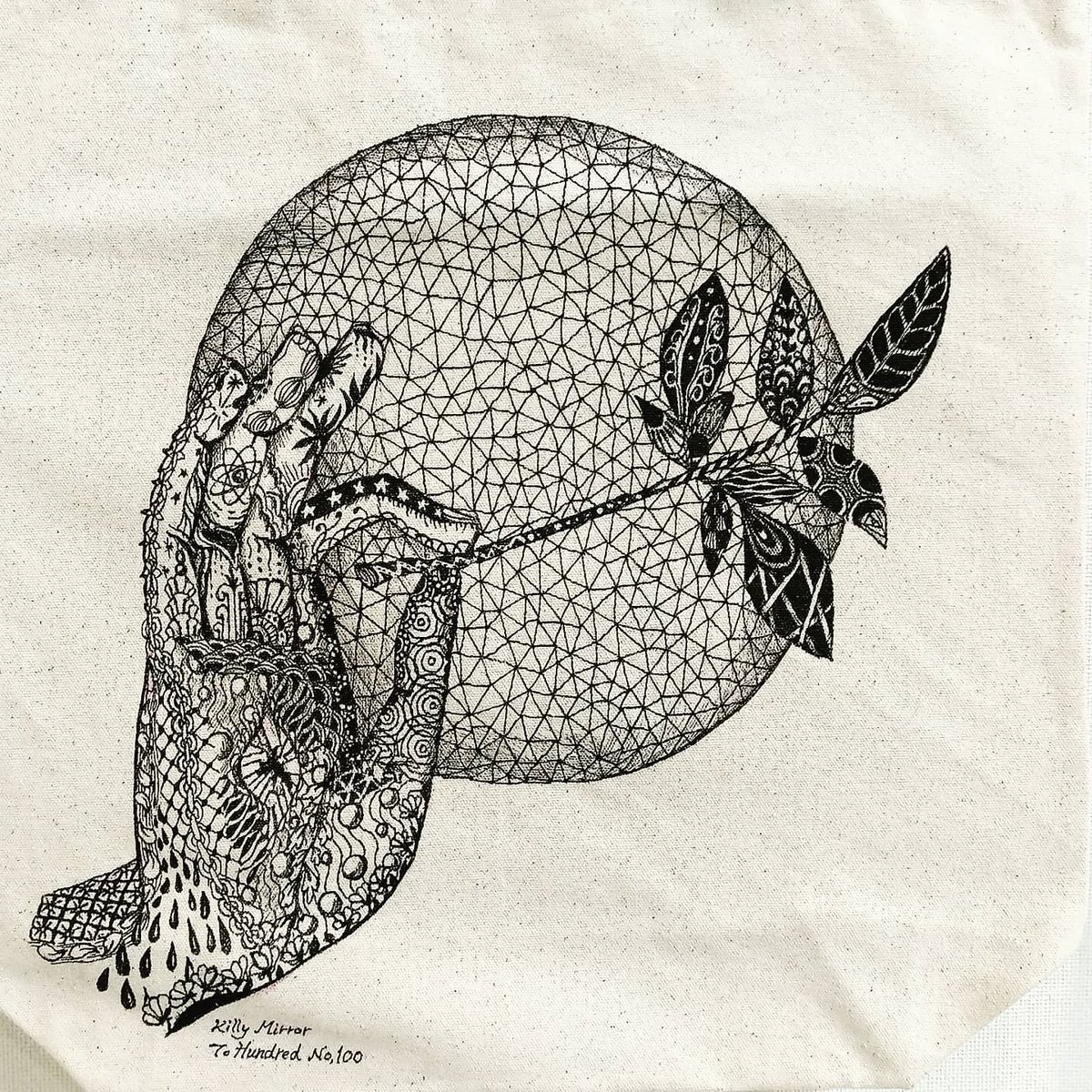 コヤアラムイ To Hundred No 100 手と南天 Killymirrorfactory Tohundred Totebag Art Zentangle Drawing Penart Illustration Hand Nandinadomestica Cercle Exhibition 絵 絵画 イラスト ペン画 トートバッグ 個展