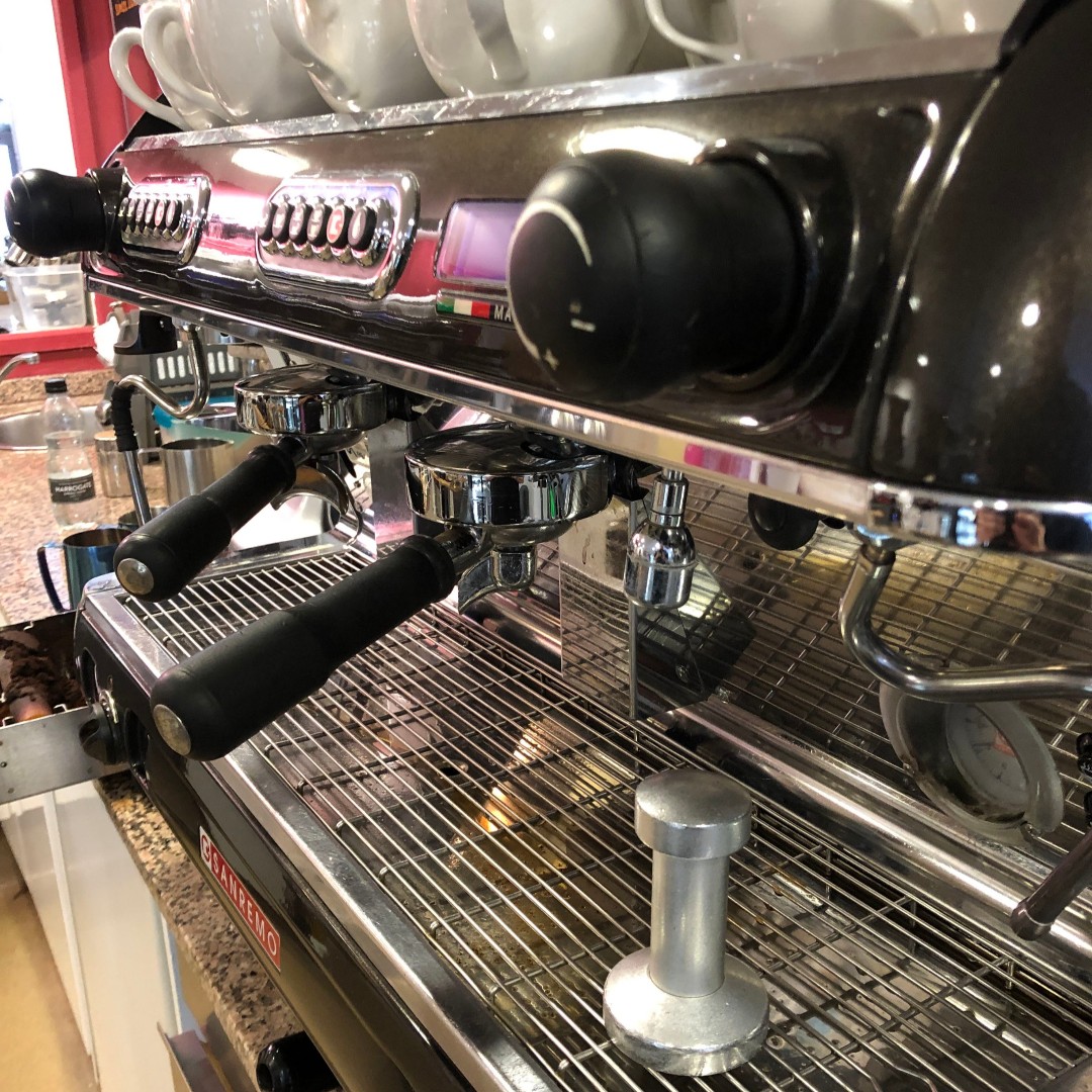 We're recruiting! Looking to advance your hospitality role in a company who will recognise your talent and appreciate your efforts? Want to move on up and take on a bigger challenge in 2020? We're recruiting!
strays.coffee/floor-staff-ne…