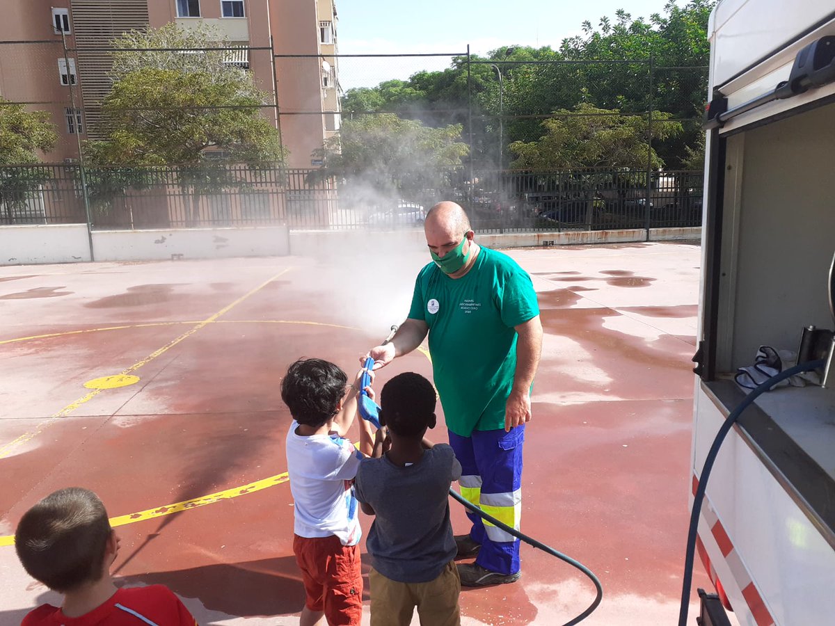 Ayer estuvimos con los peques del campamento urbano de <a href="/ArrabalAID/">Asociación Arrabal-AID</a> para mostrarles cual es nuestra labor diaria. Muchas gracias por recibirnos!!