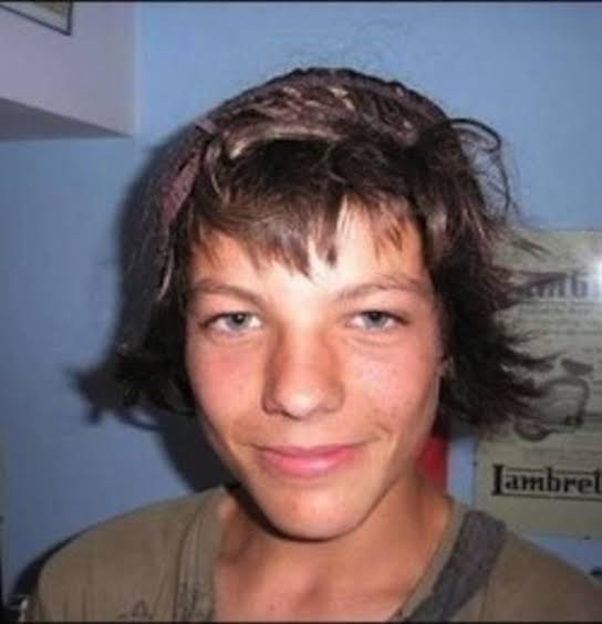 tpwknives's tweet photo. #10YearsOfOneDirection
só queria deixar isso registrado... https://t.co/JH5zUwsQIC