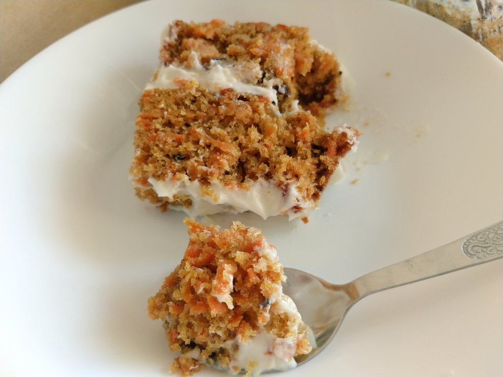 AnnamYumm's tweet photo. Moist Carrot cake with cream cheese frosting.
#cake #carrotcake #cakerecipe #carrotcakerecipe #baking #bakingfromscratch #homebaker #homebaking #creamcheesefrosting #creamcheese 

Video Link : https://t.co/NFHurmdYgo https://t.co/yLxZ46ICja