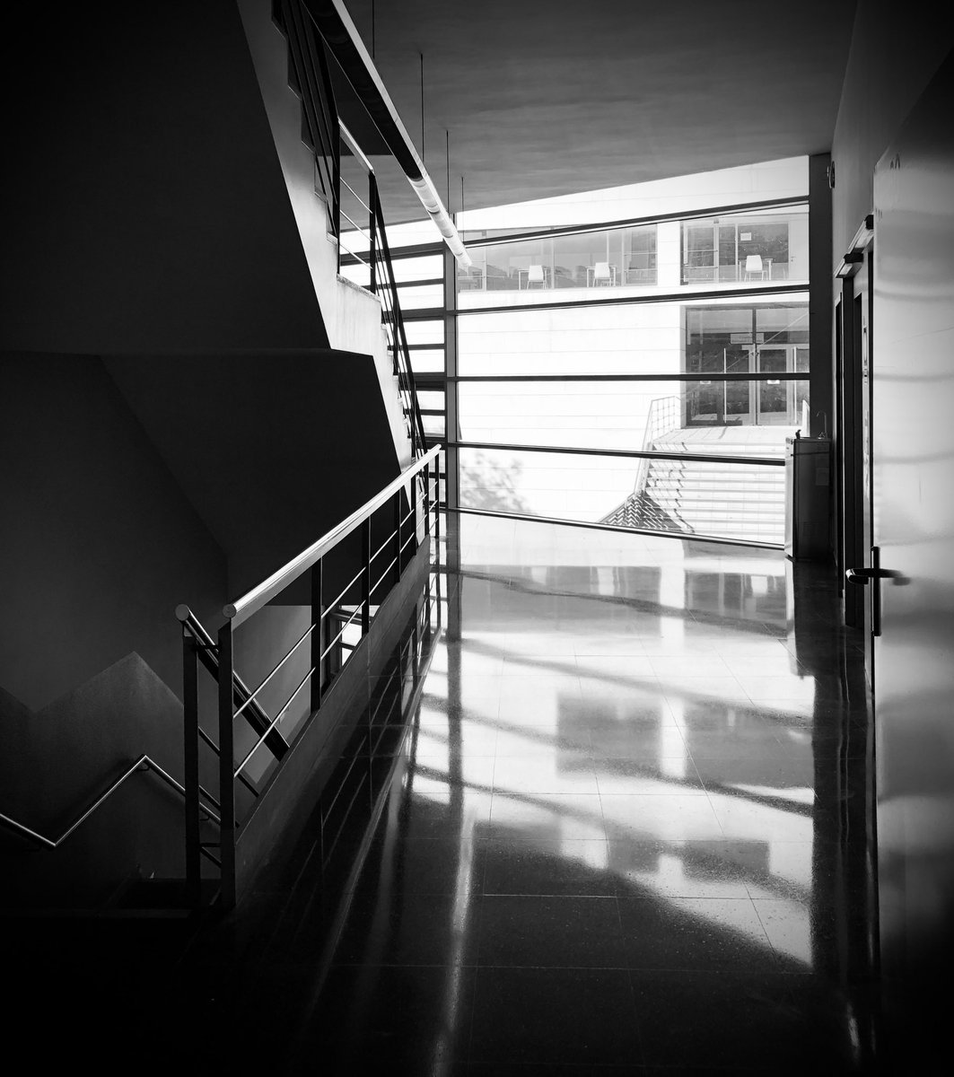 alfapla1's tweet photo. La sèrie completa a la Universitat de Lleida
#bnwphotography #blackandwhitephotography #blackandwhite #byn #bnw #bnw_shots #bnw_greatshots #bnw_planet #bnw_photos #bnw_photography #monochrome #arquitectura #architecture #lleida #udl #campuscappont #campusudl #universitatdelleida https://t.co/C3GE25AJPE