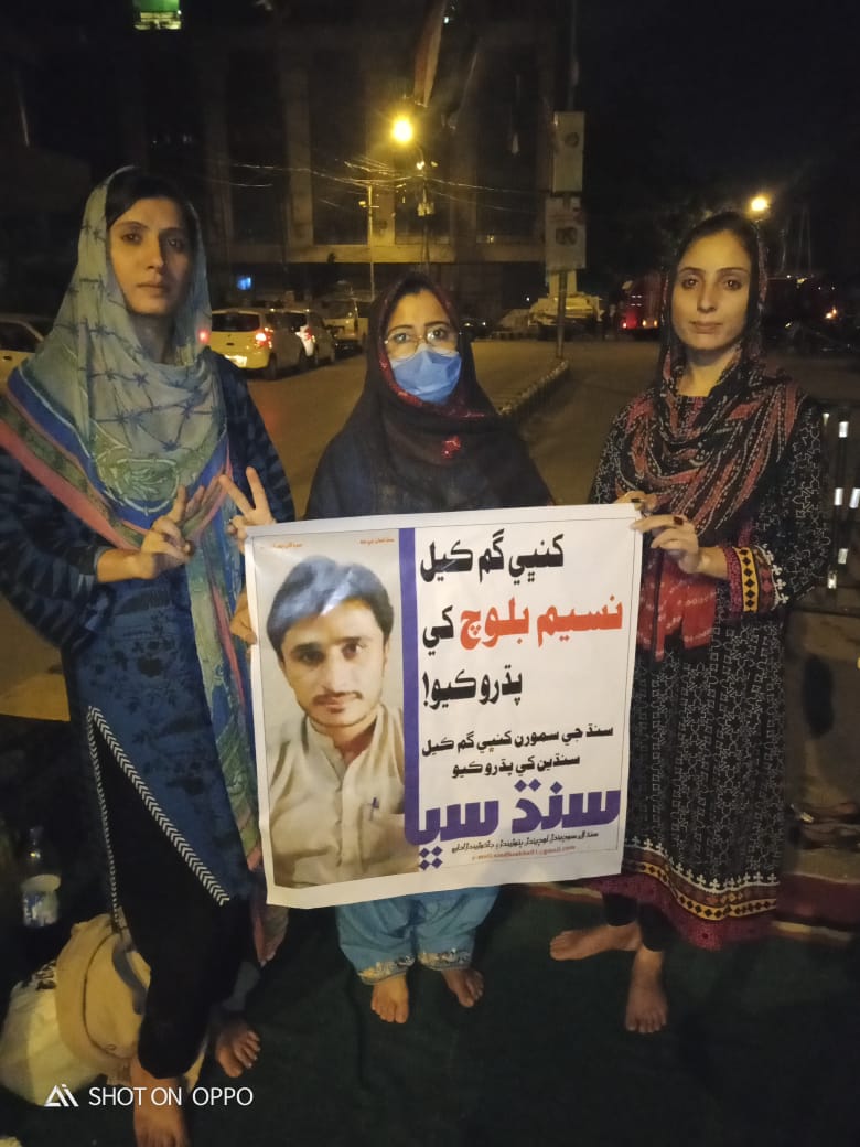ZB573406's tweet photo. مہذب اقوام عالم کو پاکستان کے خلاف سخت اقدام اٹهانا چاهیے پاکستانی پوج انسانی حقوقوں کی پامالی اور عالمی قوانین کی خلاف ورزی کررہا ہے بے گناه لوگوں کو جبری طور پر لاپتہ کرنا سنگین جرم ہے.
#ReleaseAllMissingPersons
#SaveOstMembers
#SaveBalochMissingPersons https://t.co/LrvKVQUs7C