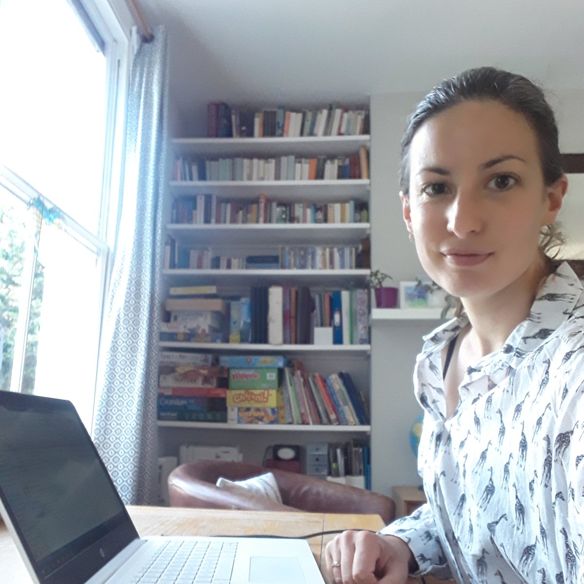 CommonwealTweet's tweet image. Hello from @qsa!
I’m Lois, development worker for #MoveOnUp, our unique housing project supporting young adult #carers, run in partnership with Commonweal. #TwitterTakeover
1/3