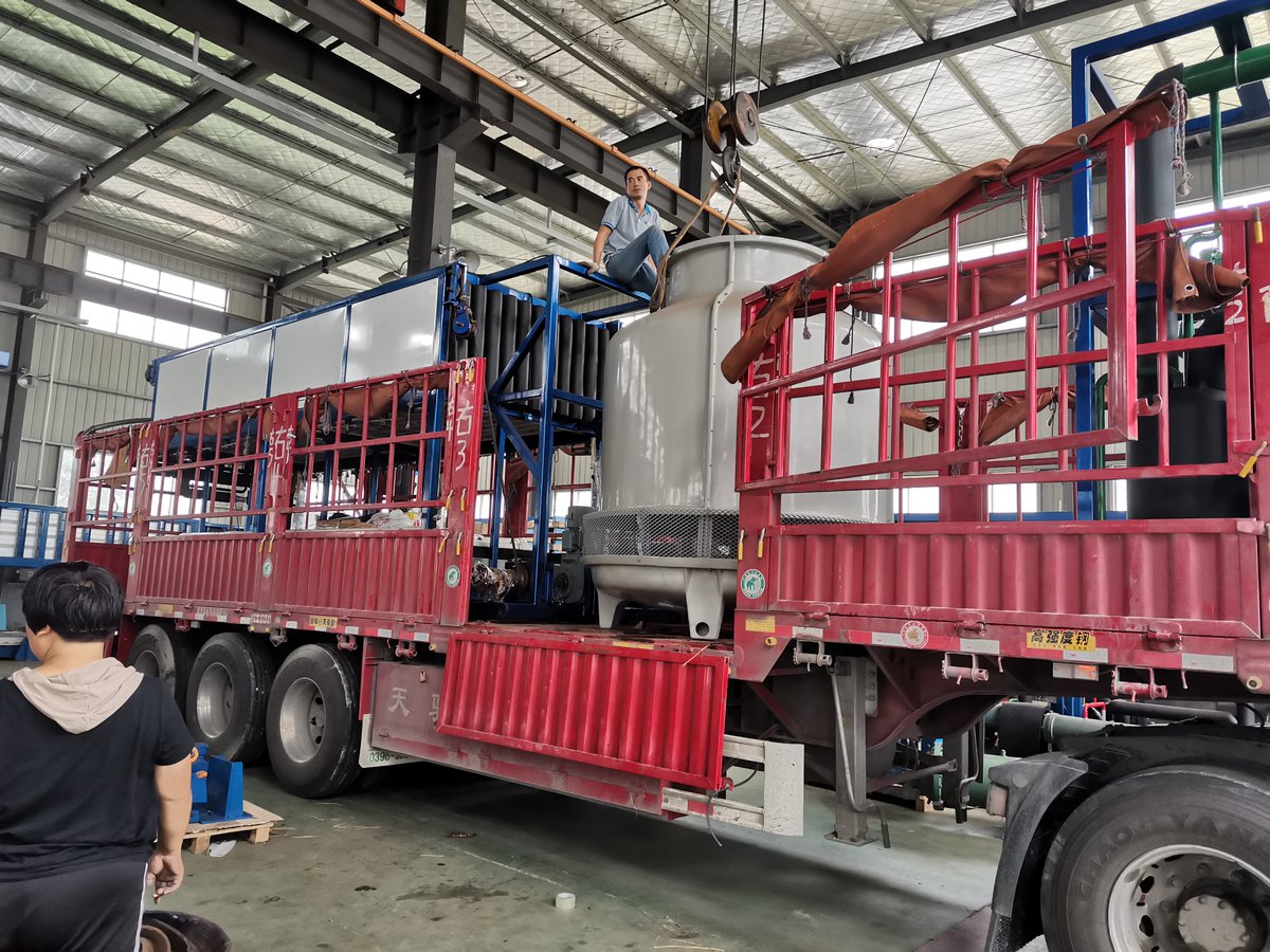 chinaicemachine's tweet image. Focusun 10ton direct refrigeration block ice machine will be transported to our customer, with advanced full-automatic design, the ice is edible. #blockice #icemaker #blockicemaker