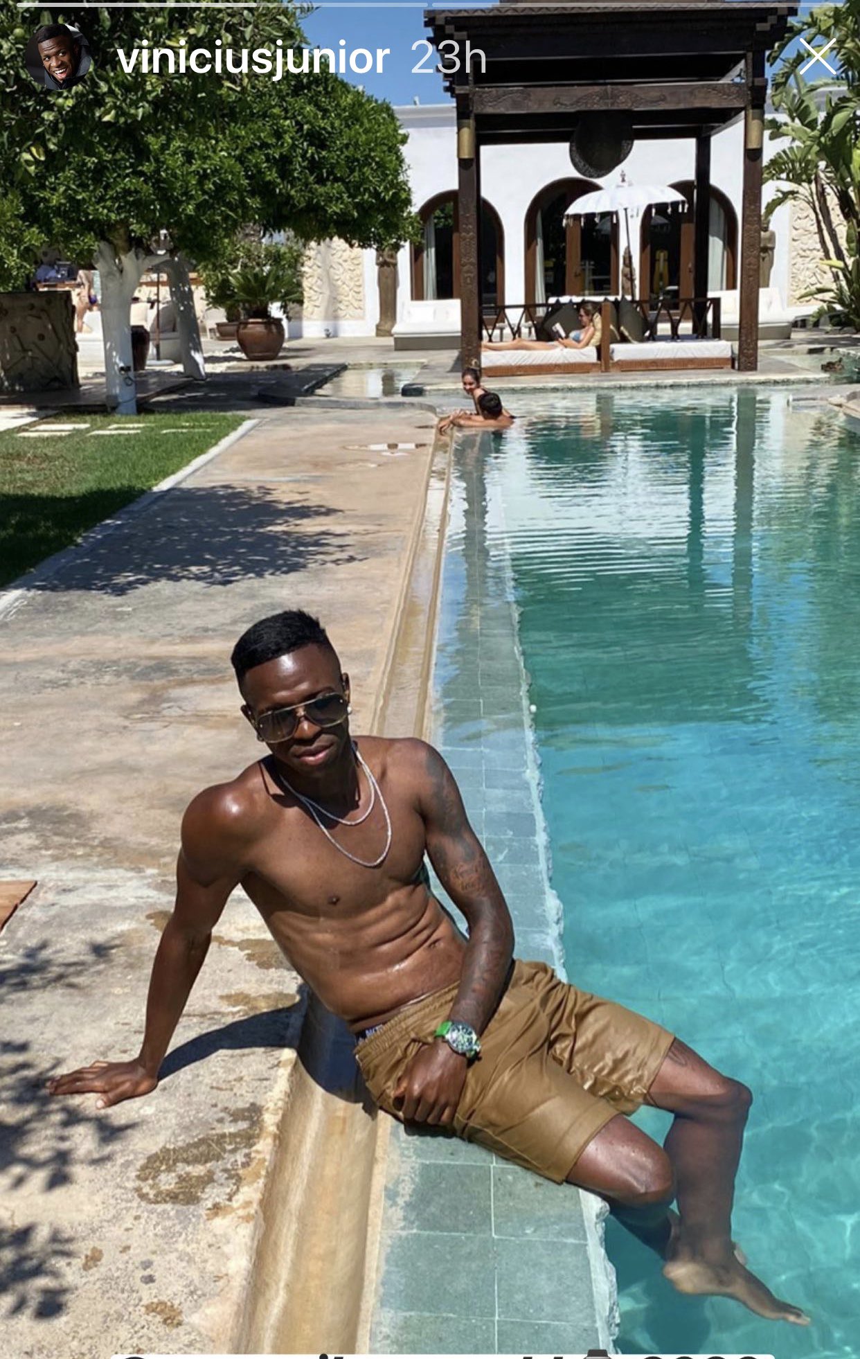 Carme Barceló on X: Mejor gusto no puede tener @viniciusjr Grabó ayer una  campaña publicitaria en #Atzaró, mi paraíso ibicenco, me cuentan que se  quedó prendado de este lugar y lo compartió