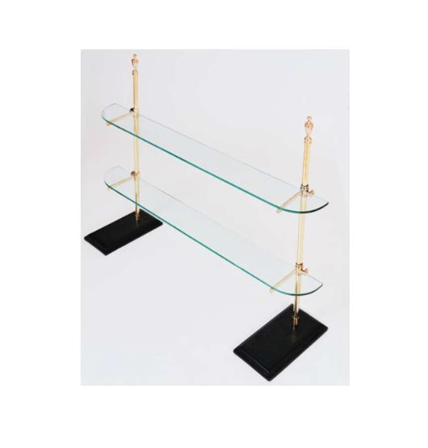 DandABinder's tweet photo. We have beautiful shelving units at Binder's! Ranging from our smaller jewellery display cabinets all the way to our large shop display shelving, we have it all - take a look on our website here! #shelvingunits #shelvingunit #shelves #glassshelving https://t.co/xHsDjHGmXI https://t.co/UakbaiuJvV