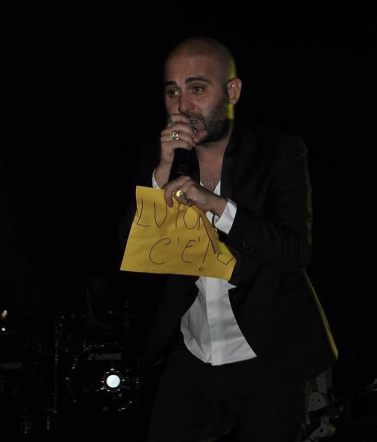 pzznegramante's tweet photo. Lu Forum c’è! ❤️
#taormina #sicilia #tour2014 #piazzanegramante #luforum
#unamorecosigrande 22/07/2014 https://t.co/BvB62xZicK