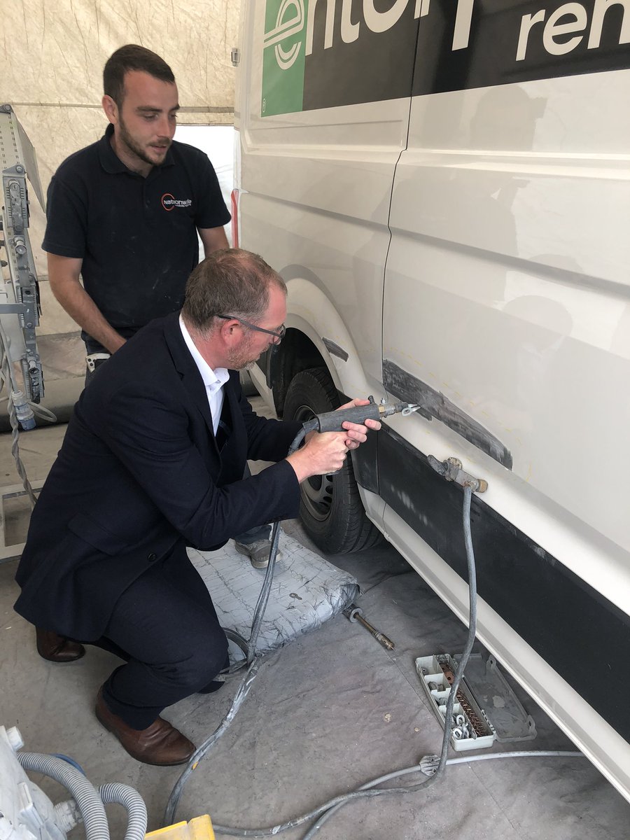 Van damaged at Spalding and 20 minutes later repairs are underway and will be back on the road for lunch time. Even <a href="/steviepezza/">Steve Perry</a> getting involved in the repair, what could go wrong eh👀@swaterfall95 <a href="/craigredmond14/">craig redmond</a>