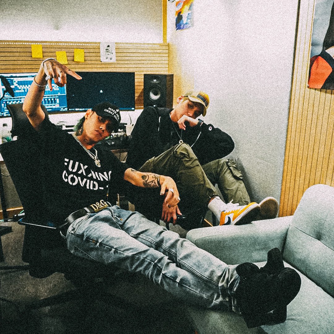 ambition_musik's tweet photo. ZENE THE ZILLA’s new song “평소대로 (PSDR)” out now https://t.co/ykawF1XZnO